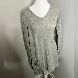 Logo by Lori Goldstein oversized shirt‎ with pockets